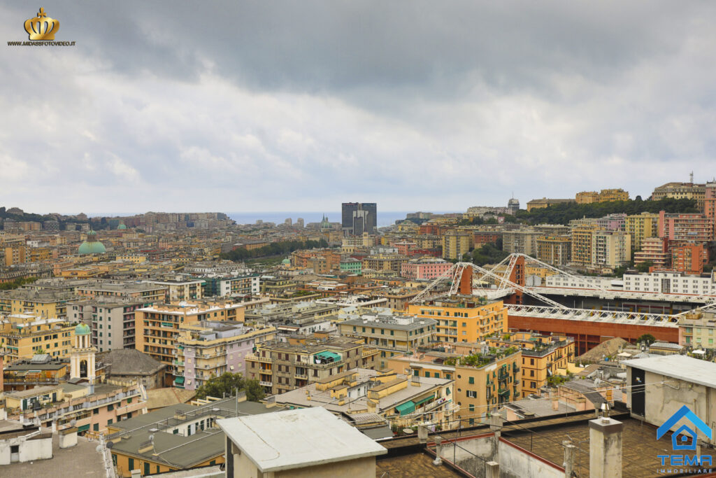 Quadrilocale via Aurelio Robino 18, Marassi, Genova